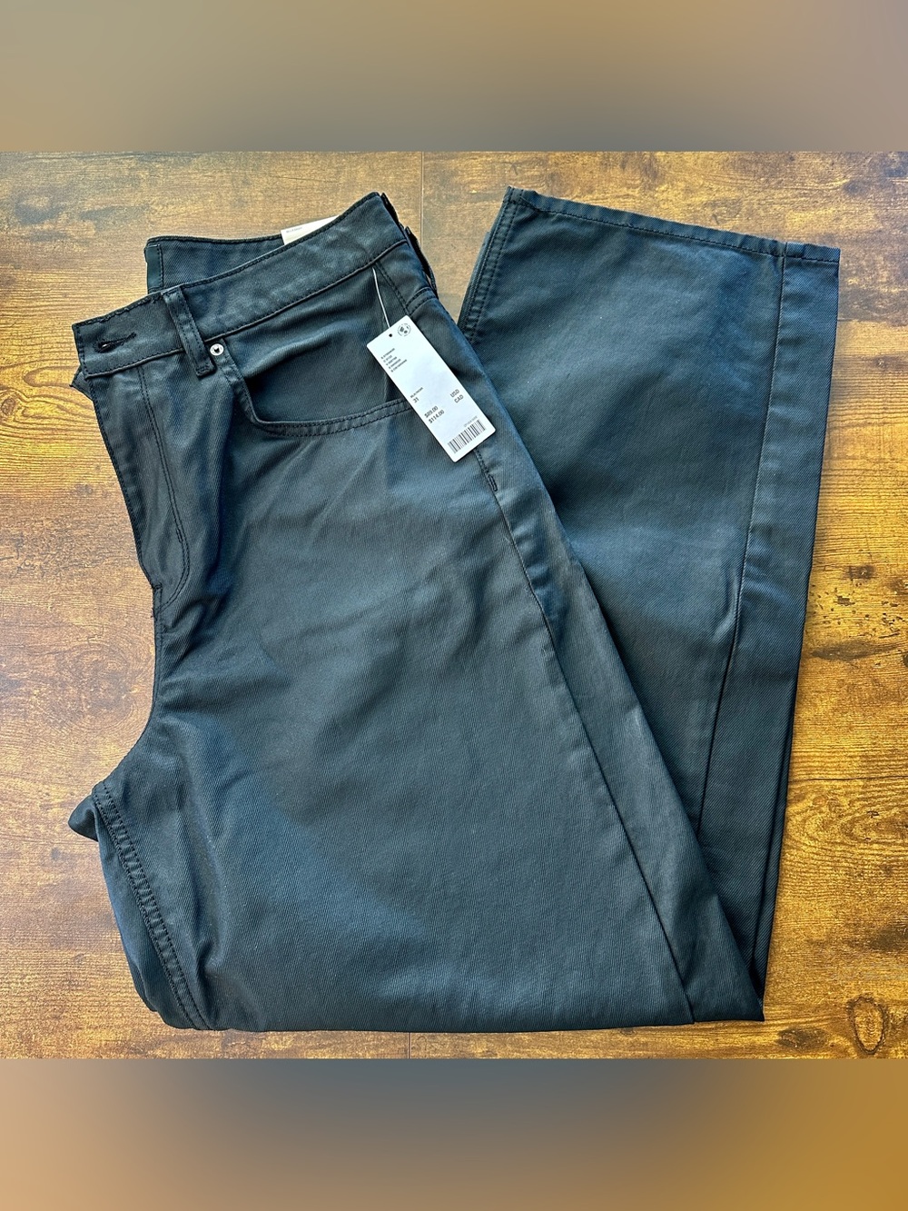 NWT Urban Outfitters BDG Coated Black High Waist Wide Leg Jeans Size 31